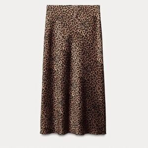 LEOPARD SATIN EFFECT MIDI SKIRT/Never worn